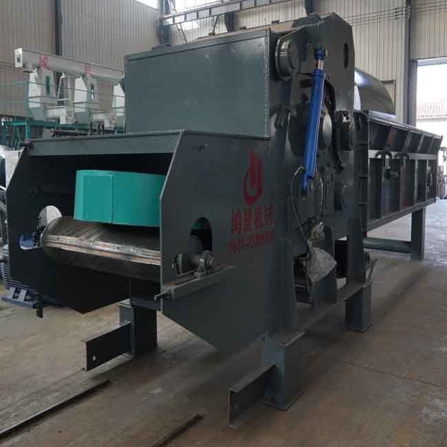 2HP-10HP Macchina di frantumazione di legno con 30-50 pollici Dimensioni 2-6 pollici capacità di frantumazione